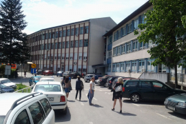 Bolnica traži od stažista da sami plaćaju obaveze državi
