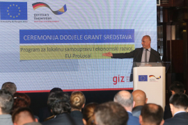 Preduzećima i opštinama u BiH dodijeljen prvi od planiranih trinaest ...