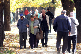 Bijeda i neimaština tjera penzionere pred Vladu FBiH: Došlo do grla ...