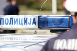 Dva muškarca uhapšena zbog napada na policajca