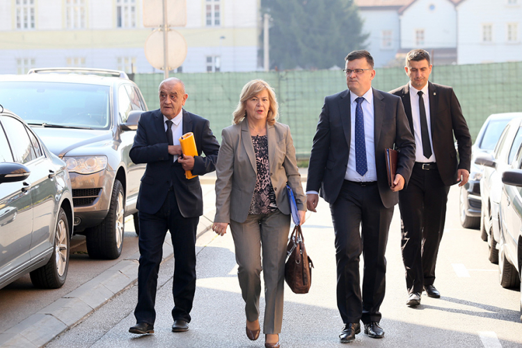 Odgođeno izjašnjavanje o setu zakona o akcizama