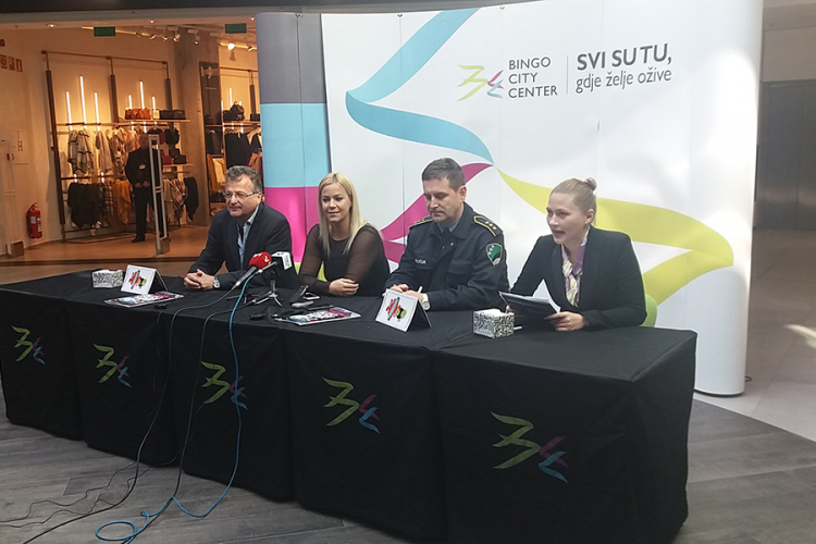 Na "Auto Show Weeku" oko 100 vozila