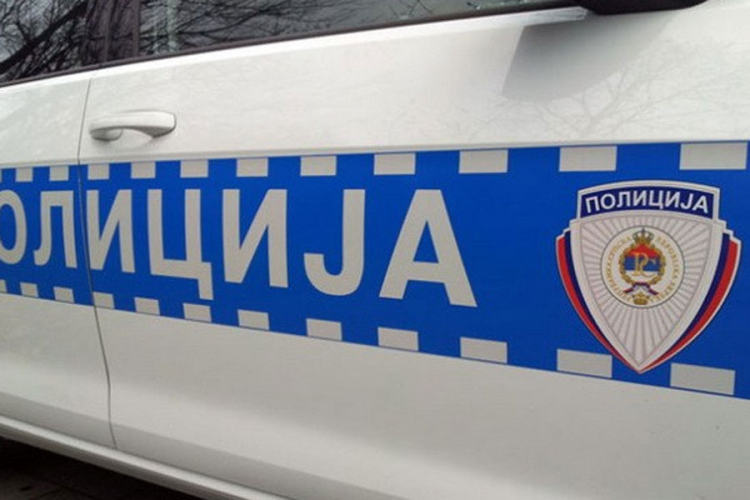 Vozači brze pošte prisvojili 3.500 maraka