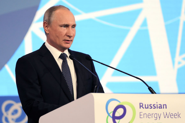 Putin ispričao vic na energetskom forumu, niko se nije smijao