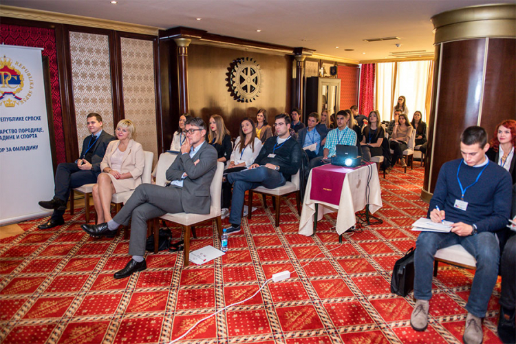U Banjaluci počeo seminar "Ekonomsko osnaživanje mladih"