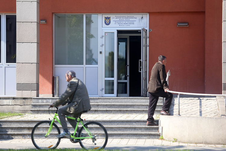 Do sada šest kandidata za nasljednika Sladojevićeve