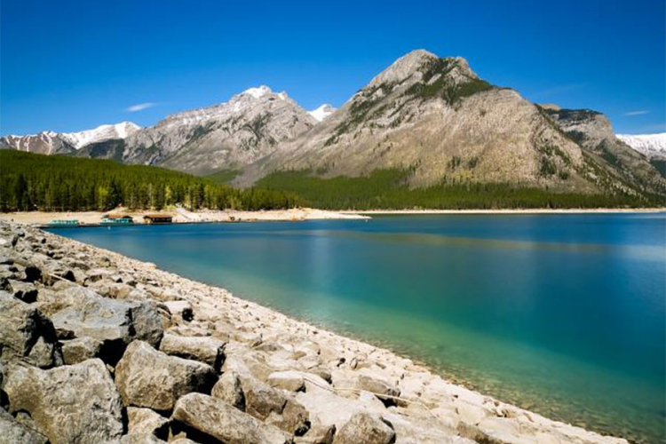 Mistično jezero krije potopljeni grad