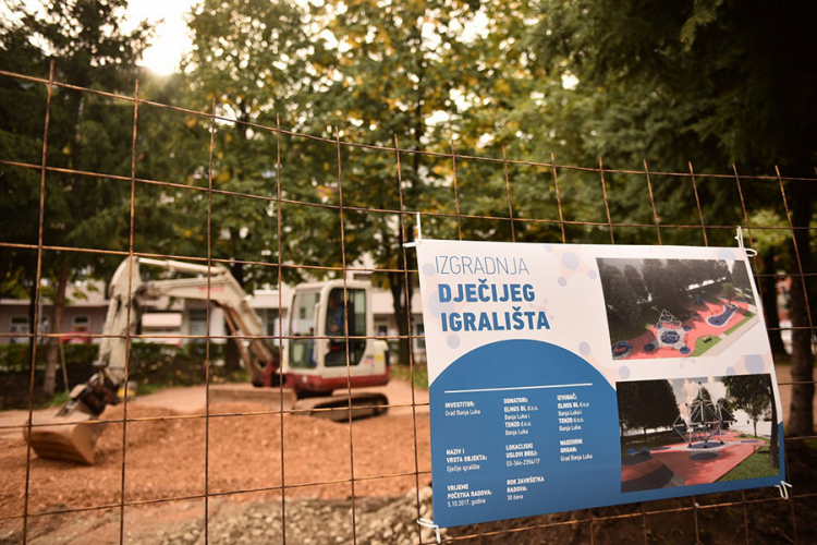 Mališani u Ravnogorskoj ulici dobijaju igralište