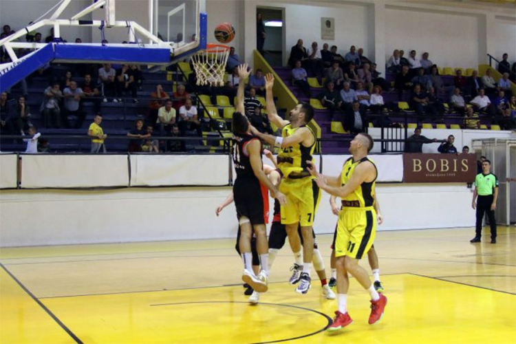 Kedžo sa 37 poena srušio Zrinjski