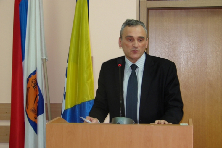 Latinović pozvao Dodika da podnese ostavku na stranačke funkcije