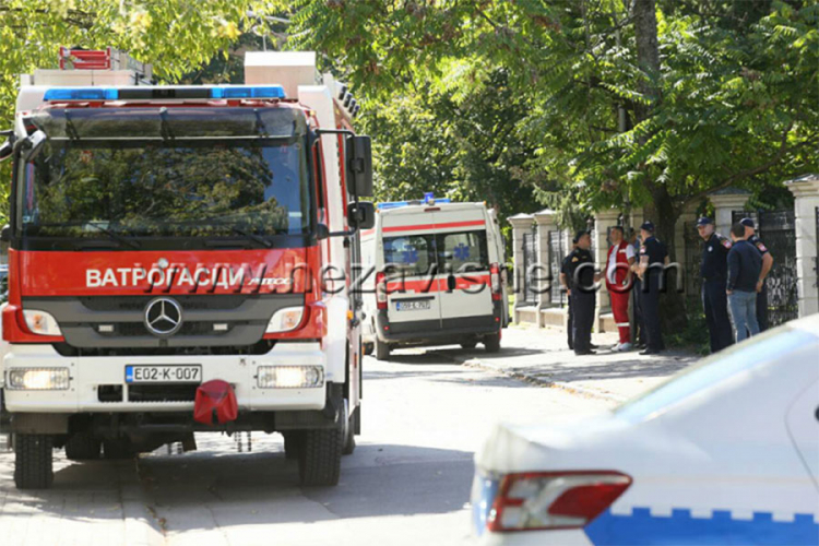 Bombama rješavali razmirice i neuzvraćenu ljubav