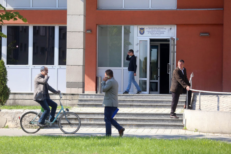 Zatvoren konkurs: U borbi za fotelju direktora CSR i kadar DNS-a