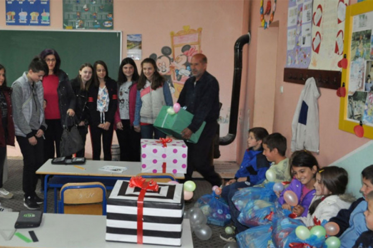 U školi osam đaka, Srđan i Ahmed najbolji drugovi