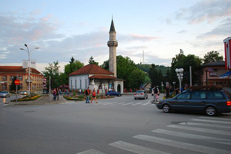 Bilbord oživio aveti ratne prošlosti