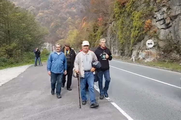 Krenuli pješice iz Viteza po radni staž u Sarajevo