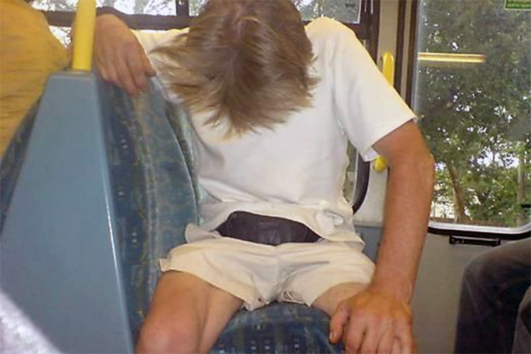 Vic dana: Pijanac u autobusu
