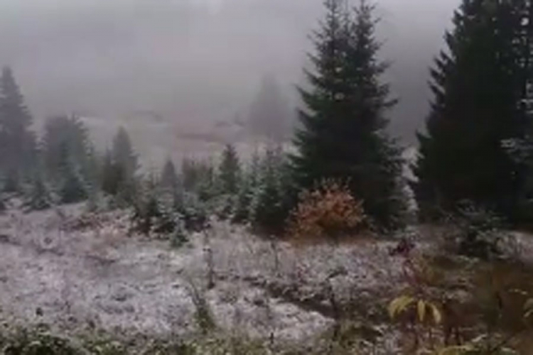Na Vlašiću pao snijeg, temperature osjetno niže