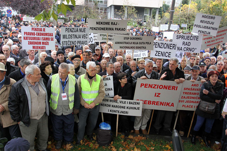 Vlada FBiH pristala na zahtjeve penzionera