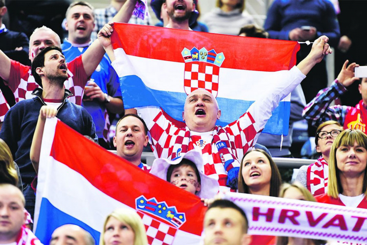 Hrvati ne smiju u Pirej