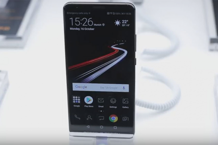 Novi Porscheov smartfon košta više od iPhonea