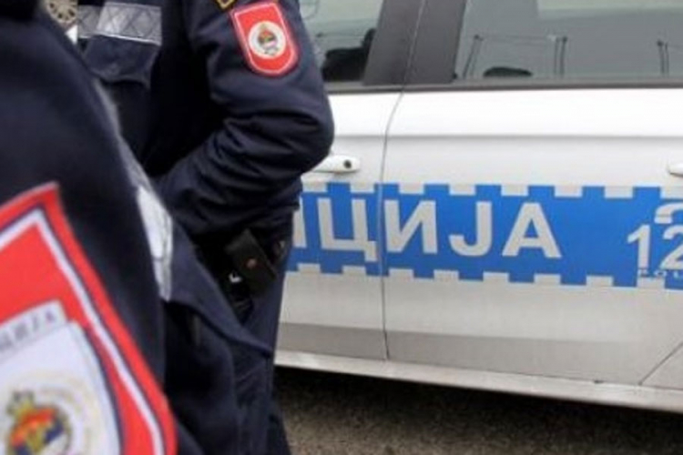 Iz salona namještaja ukrao robu vrijednu preko 3.000 KM