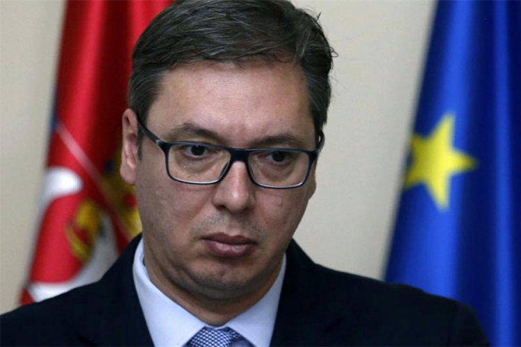 Vučić: Razmišljamo o vanrednim izborima