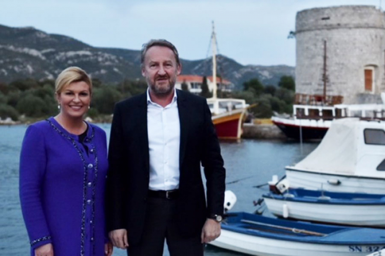 Neformalni sastanak Grabar-Kitarović i Izetbegovića
