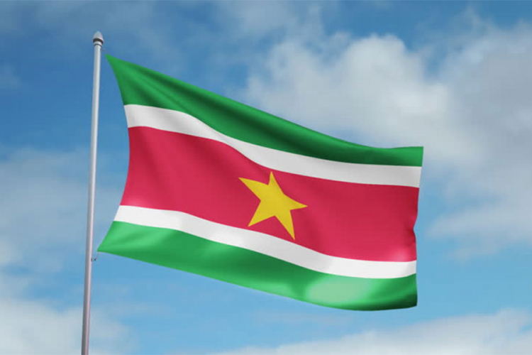 Šta piše u noti Surinama?