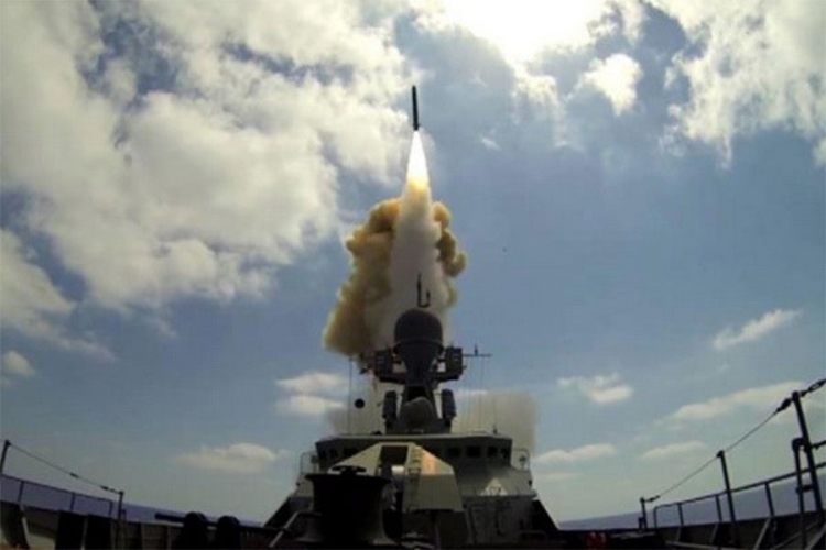 Rusija ispalila rakete na bazu ID sa podmornice