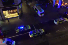 Taksi naletio na pješake u Londonu