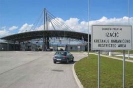Tri migranta pronađena u napuštenom toaletu u Bihaću