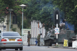 Šta se "kuva" u Zimbabveu, imenovan i privremeni predsjednik
