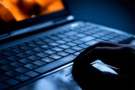Prodavao službenu uniformu policije preko interneta