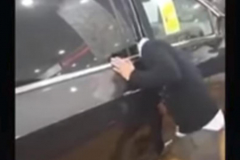 Zapela mu glava, a samo je htio pokazati koliko je auto siguran
