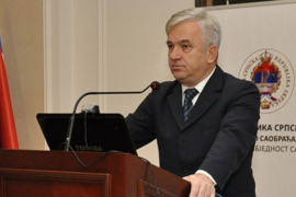 Čubrilović pokušava da pomiri poziciju i opoziciju
