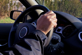 Došao da kupi auto pa pobjegao sa njim