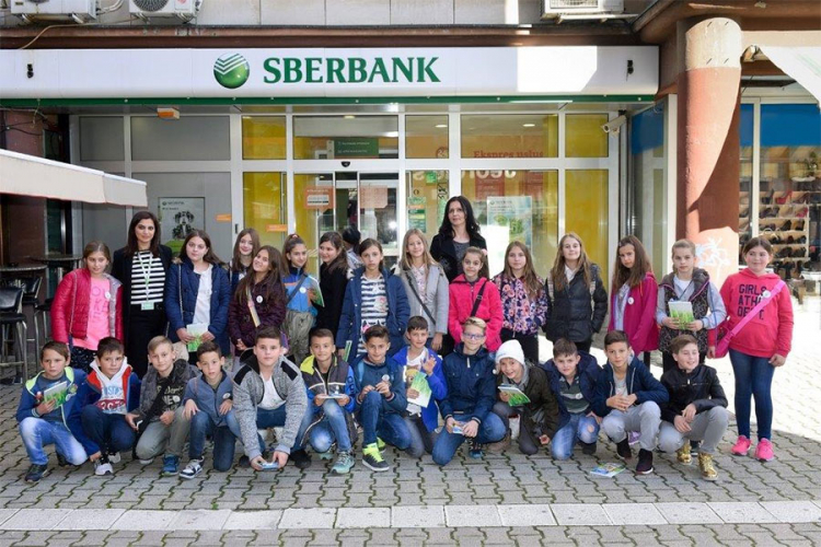 Učenici OŠ “Desanka Maksimović” posjetili Sberbank a.d. Banjaluka