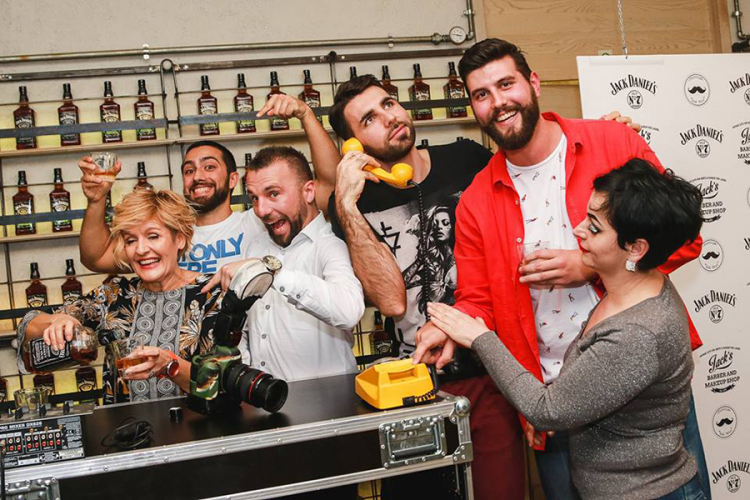 Movembar uz čašu Jack Daniel'sa