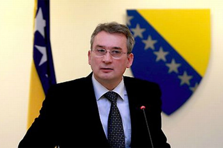 Bosić: Politika vladajuće koalicije je politikantstvo