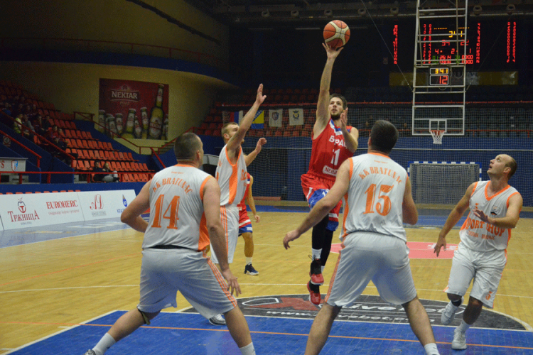 Derbi Student Igokee i Borca