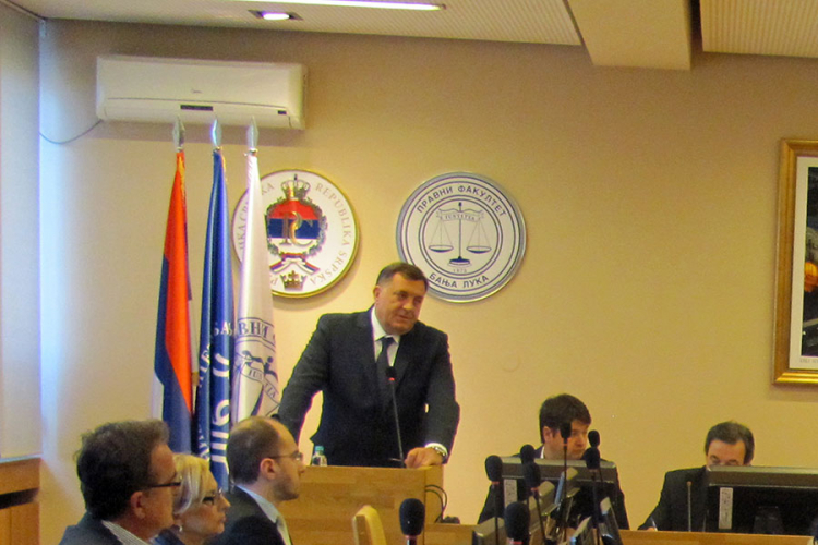 Dodik: Srpska sledeće godine ulazi u proces donošenja novog ustava