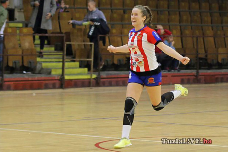 Jovana Ilić, rukometašica Dubice, oduševljava partijama u Premijer ligi