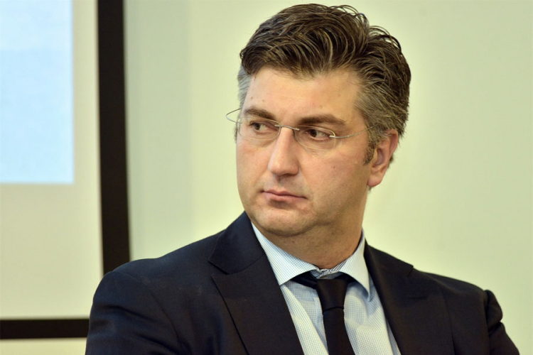Plenković: Plinofikacija rješava problem zagađenosti vazduha u Slavonskom Brodu
