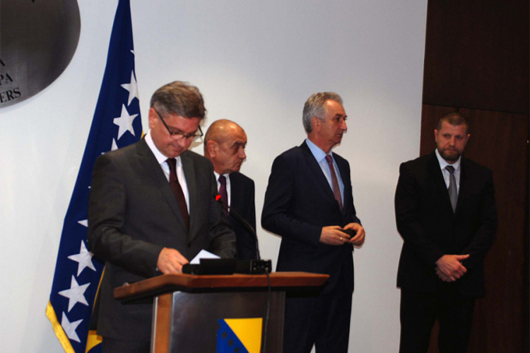 Zvizdić: Savjet ministara finalizovao analizu nacrta okvirnog budžeta institucija BiH