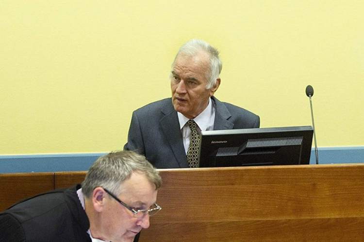 Mladićeva odbrana traži od suda zabranu opstrukcije