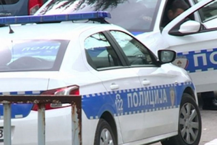 Tragedija u Laktašima: Vozač škode poginuo, supruga povrijeđena