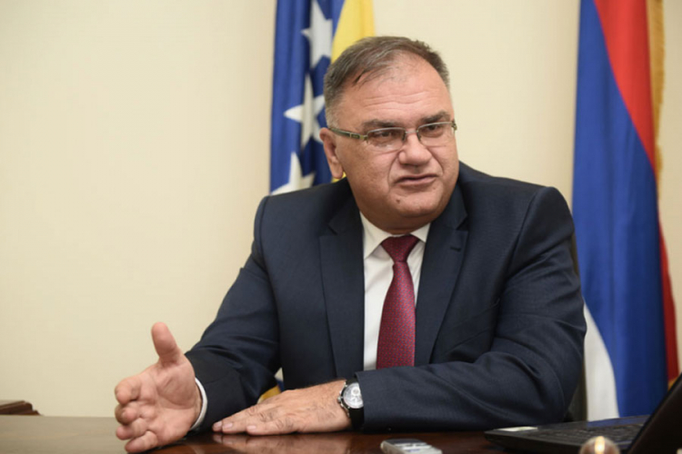 Ivanić o priznanju Kosova: Dobar komšija to nikad ne bi uradio