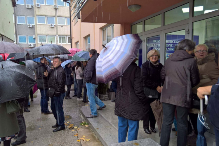 Medicinarima prijave i kazne od 100 maraka