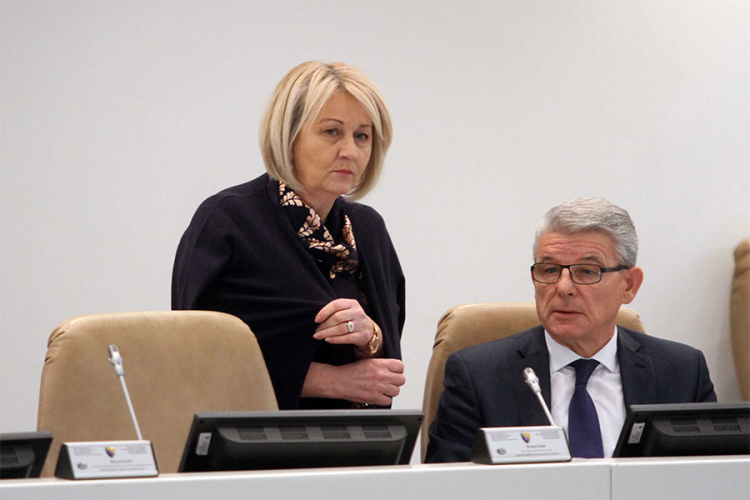 Džaferović: Dovodi se u pitanje rad Parlamenta