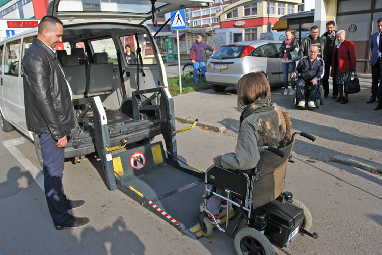 Nakon godinu dana rada 'In taksija' stižu prve primjedbe: Korisnici traže duže radno vrijeme